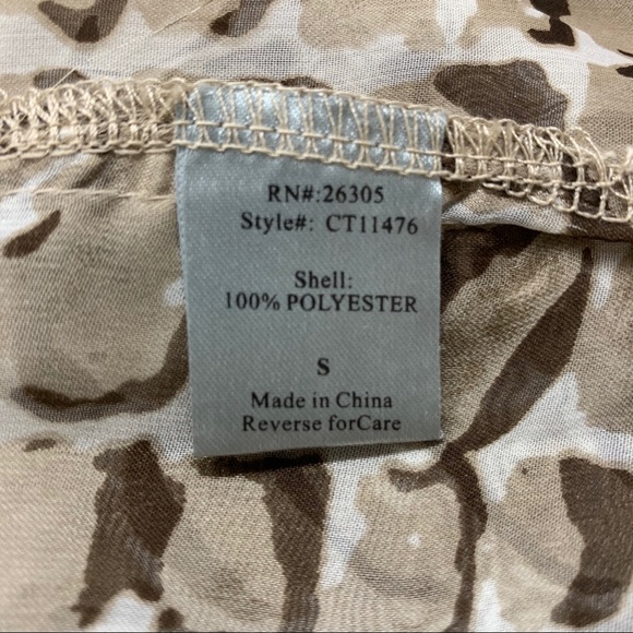 Lumiere beige pattered sheer short sleeve top Size Small - Picture 10 of 10
